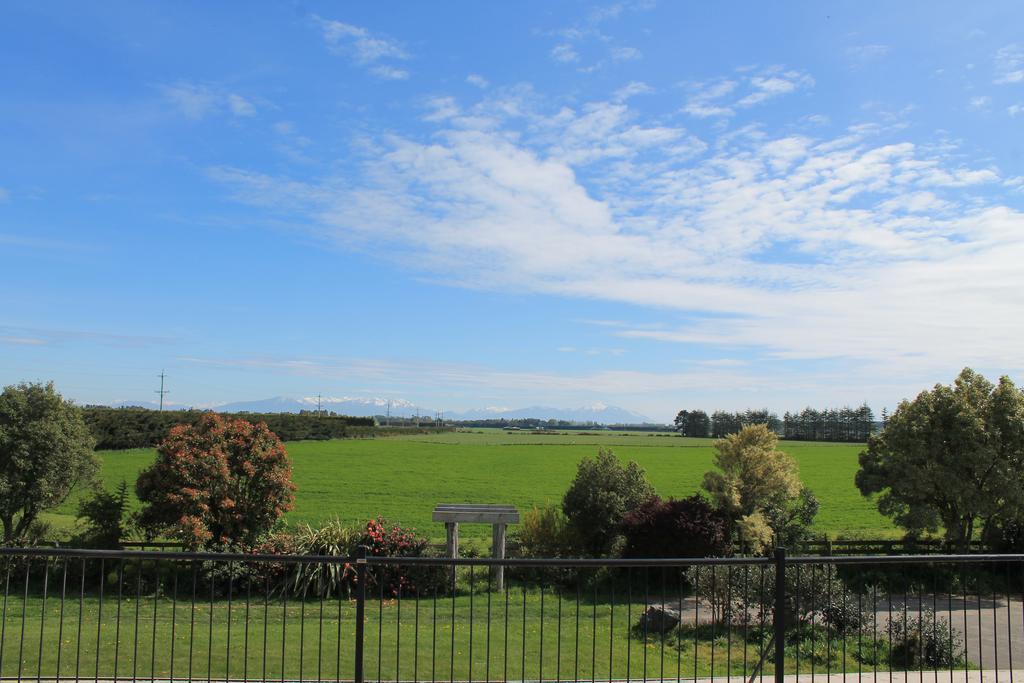Riverfields Ashburton Extérieur photo