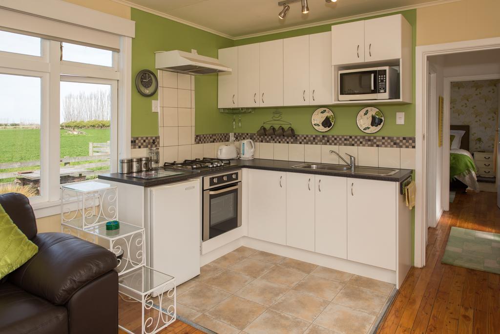 Riverfields Ashburton Extérieur photo